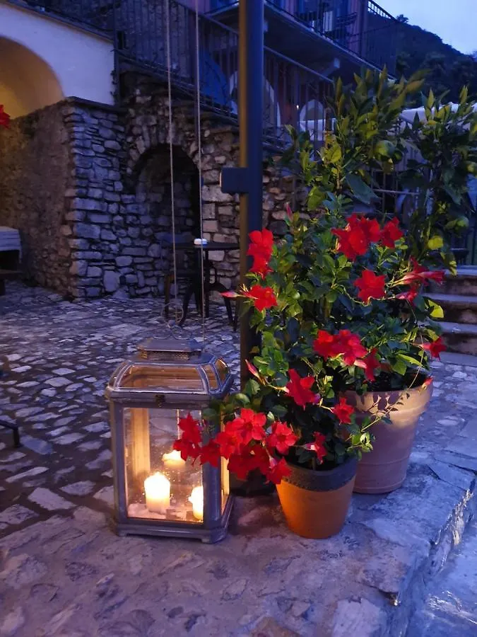 Casa Del Portico Villa Mezzegra 0*,